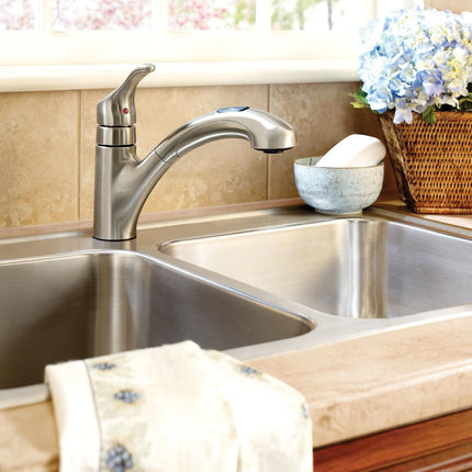 Moen Renzo Spot Resist Stainless One-Handle Pullout Kitchen & Laundry Faucet with Power Clean – CA87316SRS